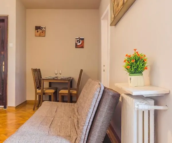 Palace Cismigiu Park Апартаменты