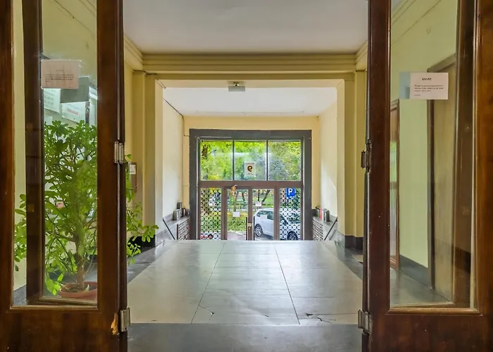 Palace Cismigiu Park * Bukarest